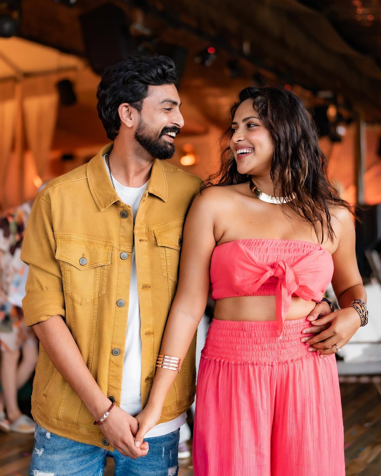 Amala Paul's Boyfriend Jagat Desai's Romantic Birthday Proposal in Goa, Pics Viral