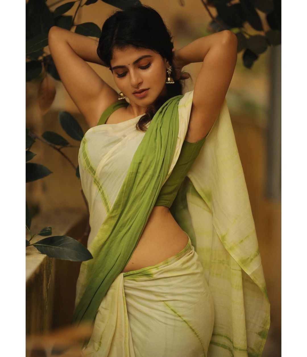 Iswarya Menon Gorgeous Saree Photoshoot, See Photos