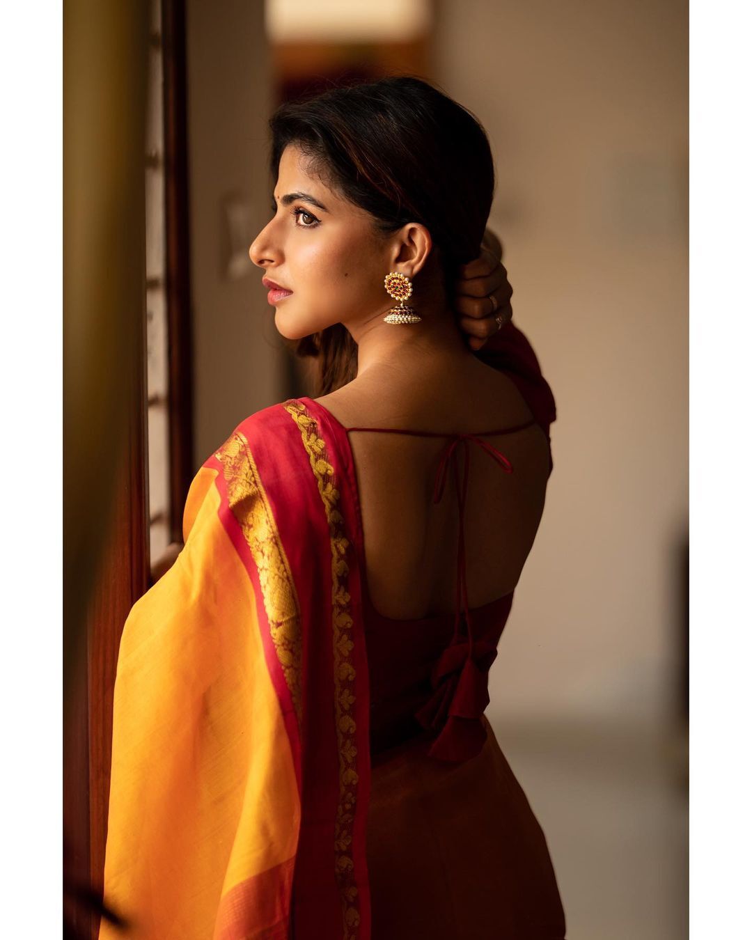 Iswarya Menon Gorgeous Saree Photoshoot, See Photos