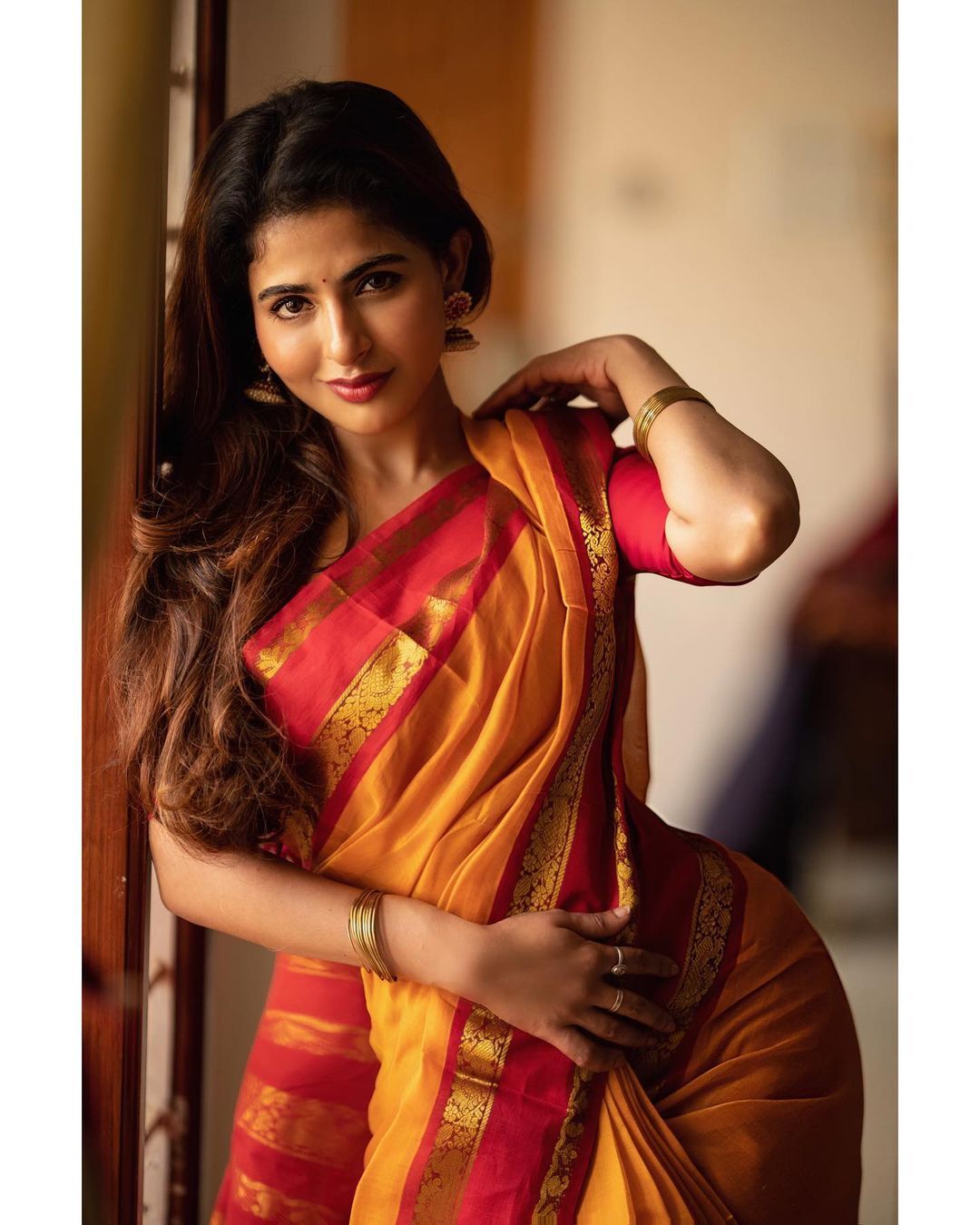 Iswarya Menon Gorgeous Saree Photoshoot, See Photos