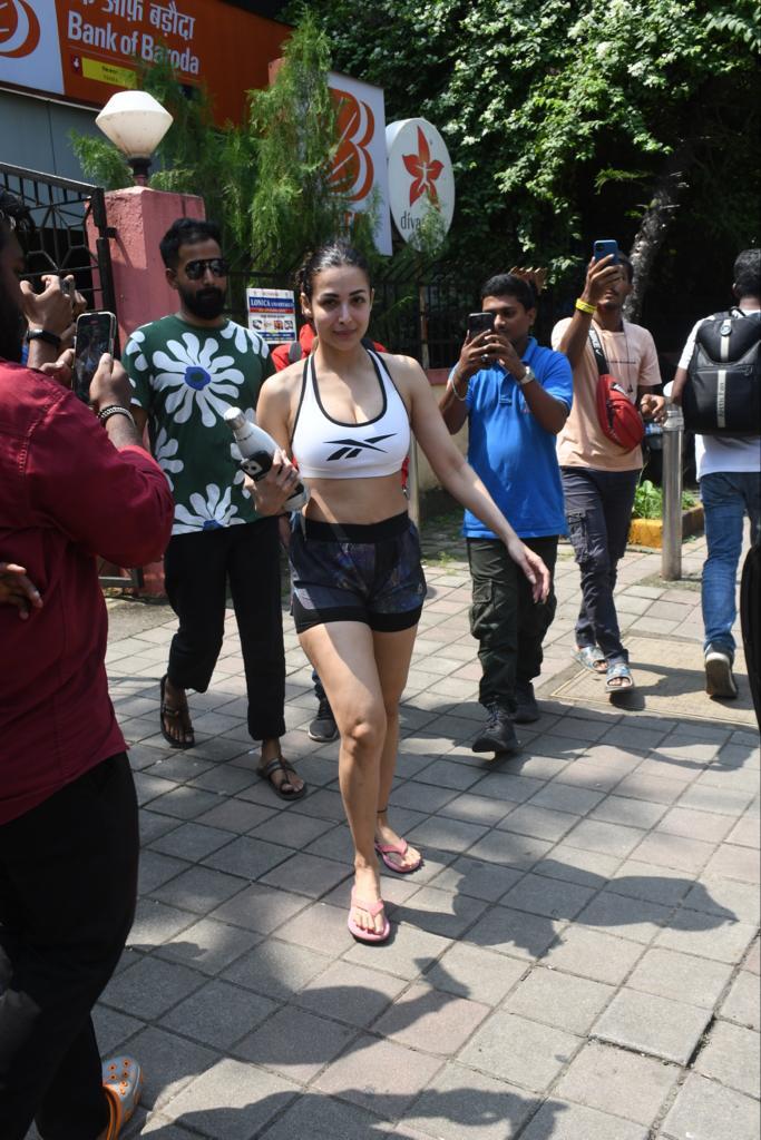 Malaika Arora का जिम लुक फिर हुआ वायरल, 49 साल की उम्र में हैं बेहद ही फिट