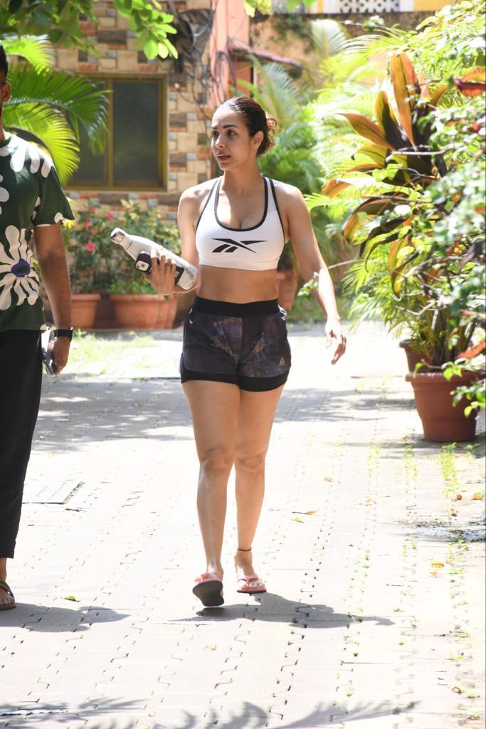 Malaika Arora का जिम लुक फिर हुआ वायरल, 49 साल की उम्र में हैं बेहद ही फिट