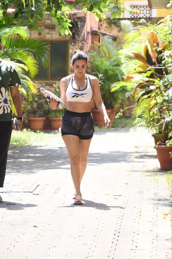 Malaika Arora का जिम लुक फिर हुआ वायरल, 49 साल की उम्र में हैं बेहद ही फिट