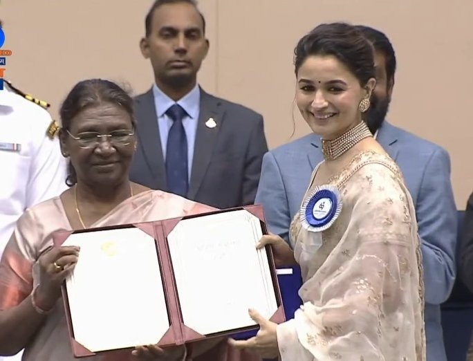 National Film Award 2023: Alia Bhatt, Kriti Sanon, Allu Arjun and Others Receive Top Honors