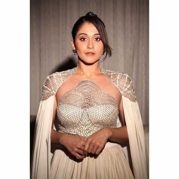 Regina Cassandra: 'ಸೂರ್ಯಕಾಂತಿ' ಸುಂದರಿಯ ರೆಜಿನಾ ಸೌಂದರ್ಯಕ್ಕೆ ಮರುಳಾಗದವರು ಯಾರು? 