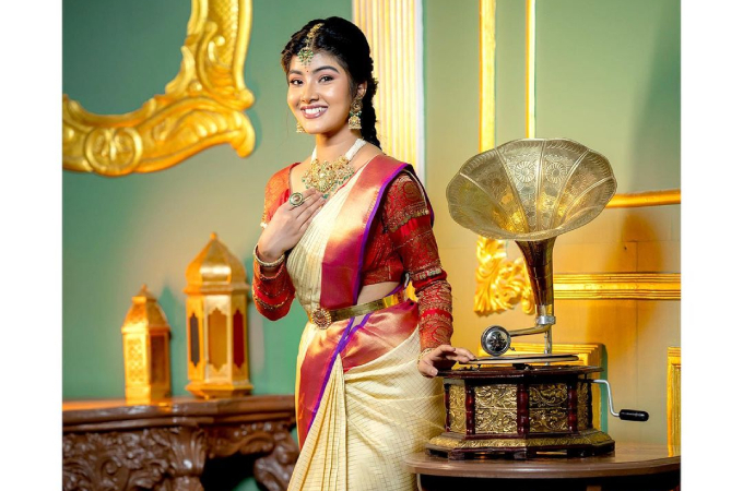 'ರಾಣಿ'ಯಾದ ನೆನಪಿರಲಿ ಪ್ರೇಮ್ ಮಗಳು ಅಮೃತಾ ಪ್ರೇಮ್!: Photos