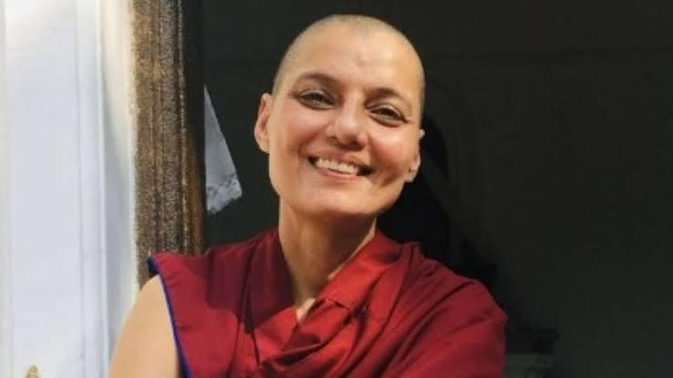 धर्म के आगे इन हसीनाओं को कुछ नहीं आया नज़र, एक झटके में फ़िल्मी दुनिया को किया अलविदा 