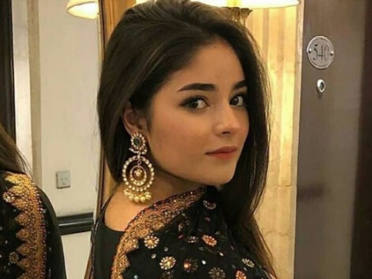 धर्म के आगे इन हसीनाओं को कुछ नहीं आया नज़र, एक झटके में फ़िल्मी दुनिया को किया अलविदा 