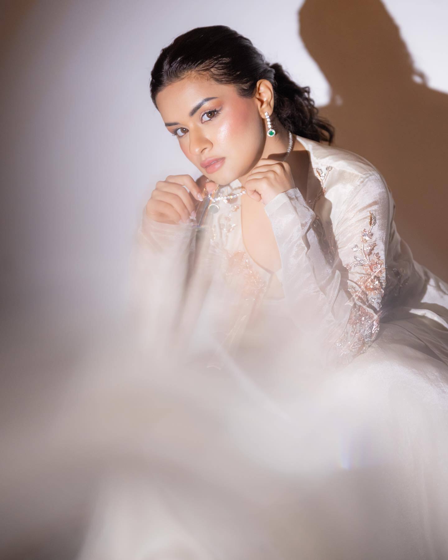 Avneet Kaur ने बेहद खूबसूरत ड्रेस में दिखाई अदाएं, हर कोई हो रहा हसीना का दीवाना 