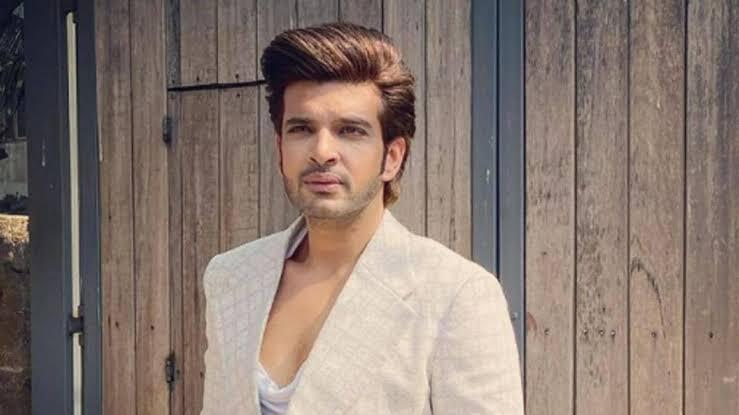 Bigg Boss के इन कंटेस्टेंट्स पर लग चुका है प्यार में धोखा देने का आरोप, कई सितारों के तो रह चुके हैं कई अफेयर्स 