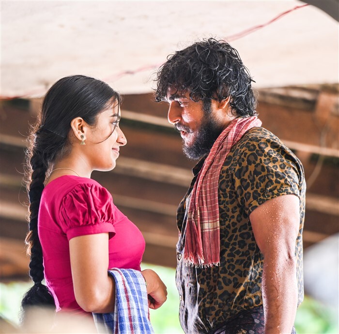 ಮೊದಲ ಸಿನಿಮಾದಲ್ಲೇ ಪಕ್ಕಾ ದೇಸಿ ಲುಕ್ ಕೊಟ್ಟು ಬಂದ ಈ ಅಪ್ಪಟ ಬೆಂಗಳೂರು ನಟಿ ಯಾರು ಗೊತ್ತಾ?