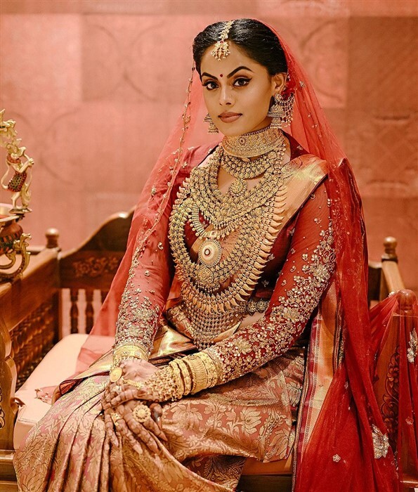 Karthika Nair Marries Rohit Menon In Kerala; See Photos