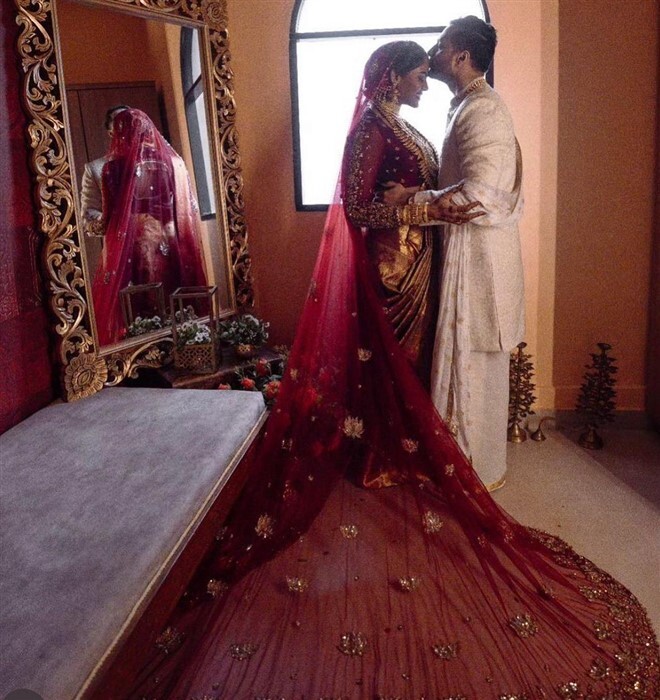 Karthika Nair Marries Rohit Menon In Kerala; See Photos