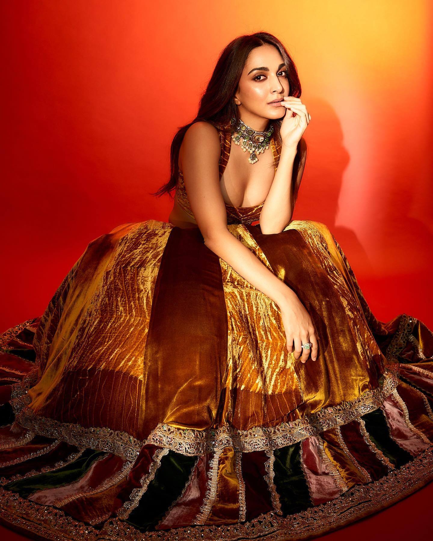 Kiara Advani का दिवाली लुक देख थम जाएंगी सांसें, लहंगे में ढा रहीं कहर