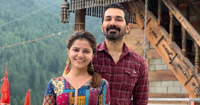 टीवी की इन हसीनाओं ने पिता की उम्र के लड़कों संग लिए सात फेरे, प्यार में इस कदर दिवानी हुईं अभिनेत्रियां 