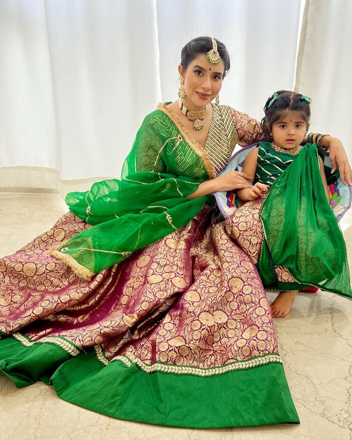 सिंगर मदर होना इस हसीना के लिए बना गुनाह, तलाकशुदा होने के चलते नहीं मिल पा रहा घर, छलका दर्द 