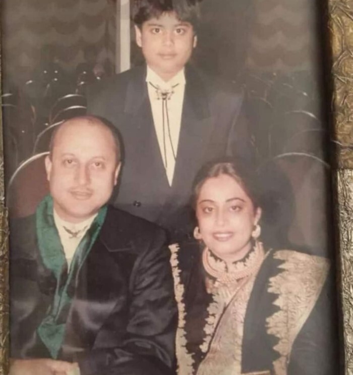 इन सेलेब्स की दूसरी शादी में शामिल हुए उनके बच्चे, किसी ने किया ज़ोरो-शोरों से डांस तो किसी ने दी गिटार परफॉमेंस