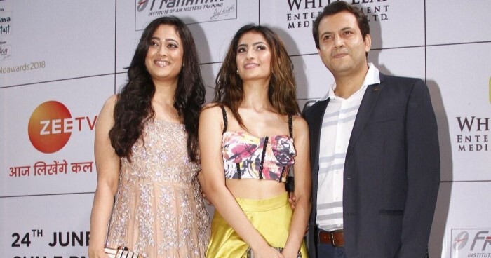 इन सेलेब्स की दूसरी शादी में शामिल हुए उनके बच्चे, किसी ने किया ज़ोरो-शोरों से डांस तो किसी ने दी गिटार परफॉमेंस