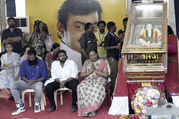 DMDK President Vijayakanth's Final Journey Draws Massive Crowds