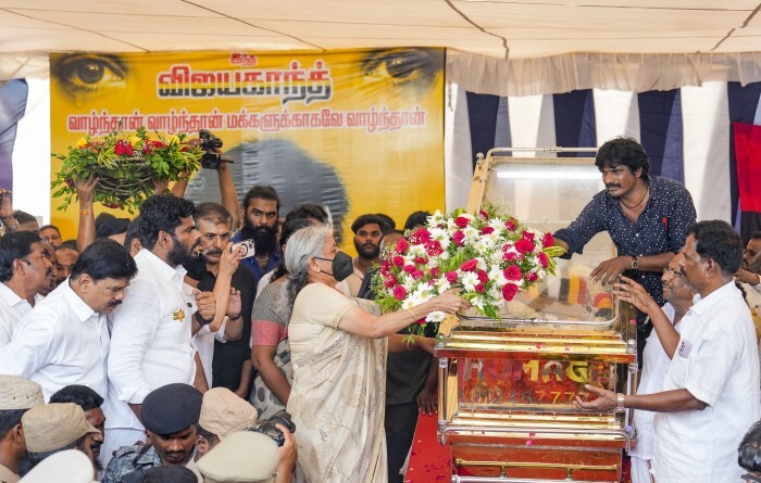 DMDK President Vijayakanth's Final Journey Draws Massive Crowds