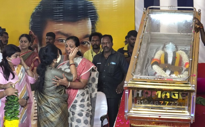 DMDK President Vijayakanth's Final Journey Draws Massive Crowds