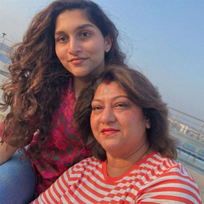 Kaatera fame Aradhanaa(Radhana Ram) Family And Childhood Unseen Pics