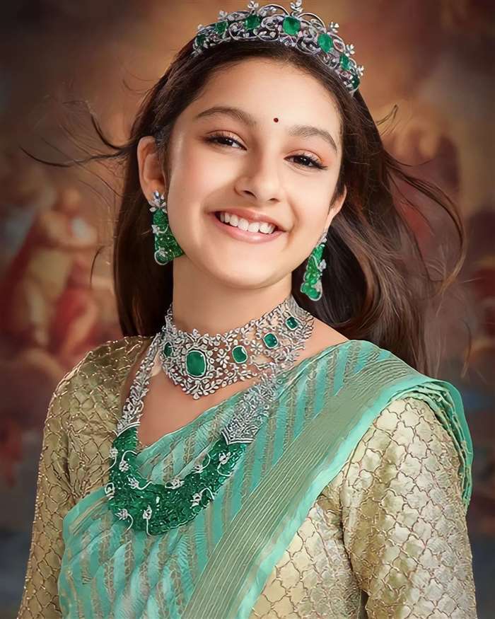 Mahesh Babu Daughter Sitara Ghattamaneni Viral Photos