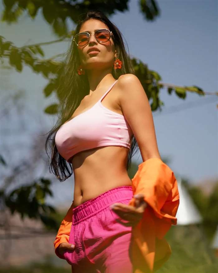 Nikita Tiwari's 20 Bold Looks Viral Photos