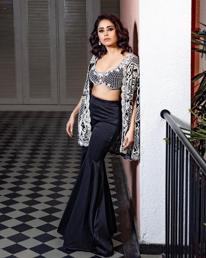 Nushrratt Bharuccha ने कजरारी आंखों से फैन्स के दिलों पर चलाए तीर, लुक देख फैन्स का हाल बेहाल