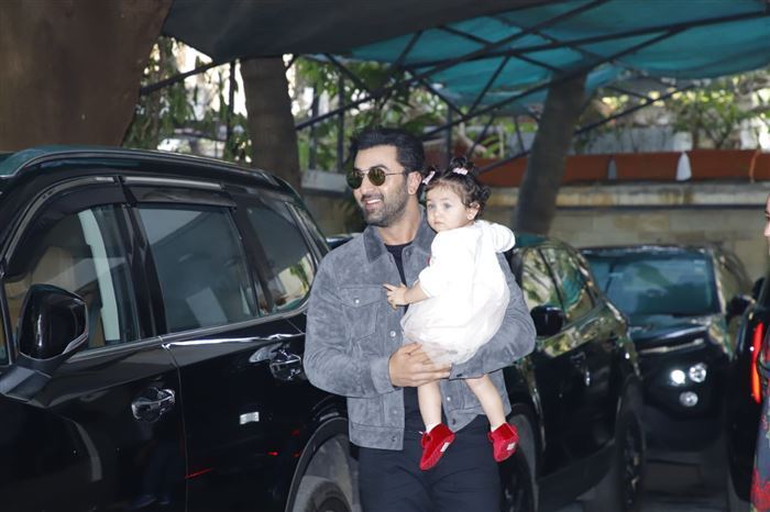 Ranbir Kapoor, Alia Bhatt Show Daughter Raha's Face For The FIRST Time; See Pics