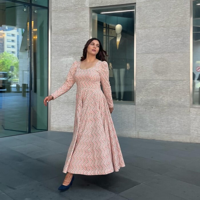 Sapna Choudhary का फिर छाया फैन्स पर जादू, साड़ी में इठलाई अदाएं, तस्वीरें देख डोला लोगों का दिल 