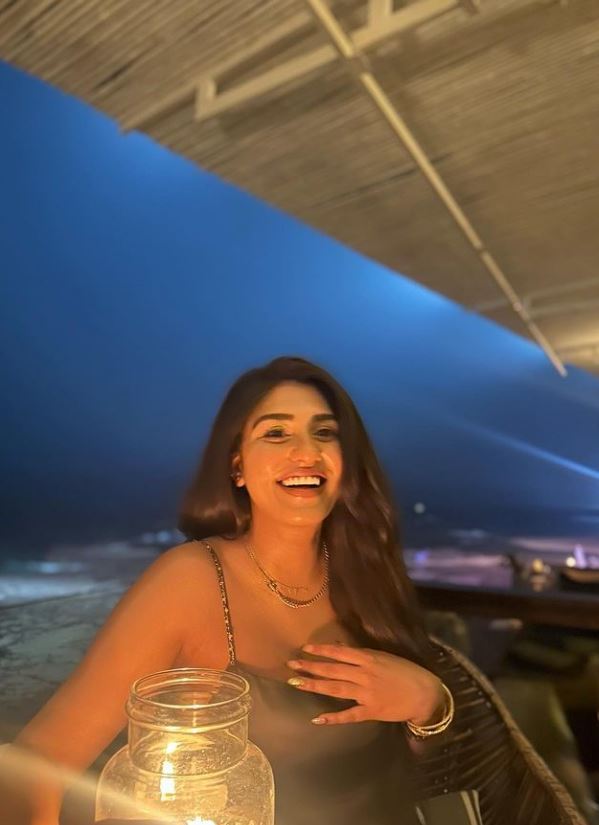 Supritha: డోస్ పెంచిన సురేఖ వాణి డాటర్.. ఇలా చూపిస్తే కుర్రాళ్లు కంట్రోల్‌లో ఉంటారా?