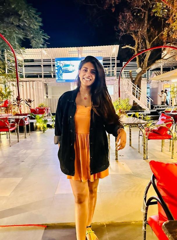 Supritha: డోస్ పెంచిన సురేఖ వాణి డాటర్.. ఇలా చూపిస్తే కుర్రాళ్లు కంట్రోల్‌లో ఉంటారా?