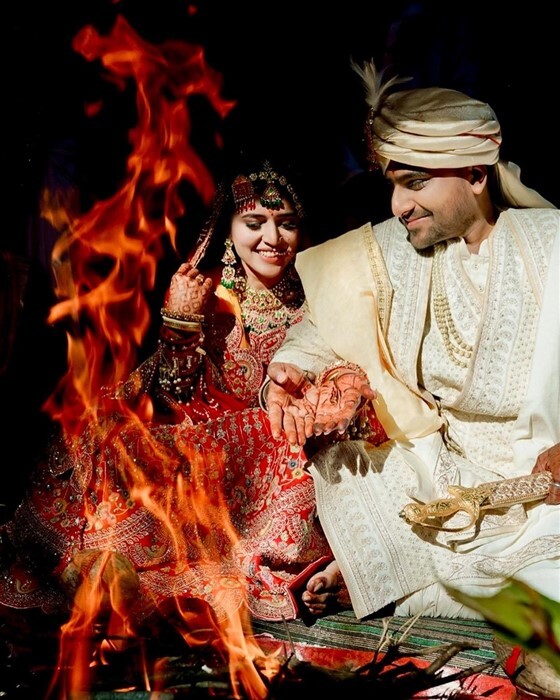 Telugu Actress Chitra Shukla Says 'I Do' to IFS Vaibhav Upadhyay in Uttarakhand