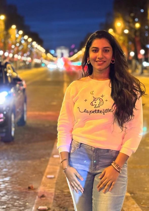 Anchor Vishnupriya: మళ్లీ రెచ్చిపోయిన యాంకర్ విష్ణుప్రియ.. హాట్ డ్రెస్‌లో ఘాటు ఫోజులు