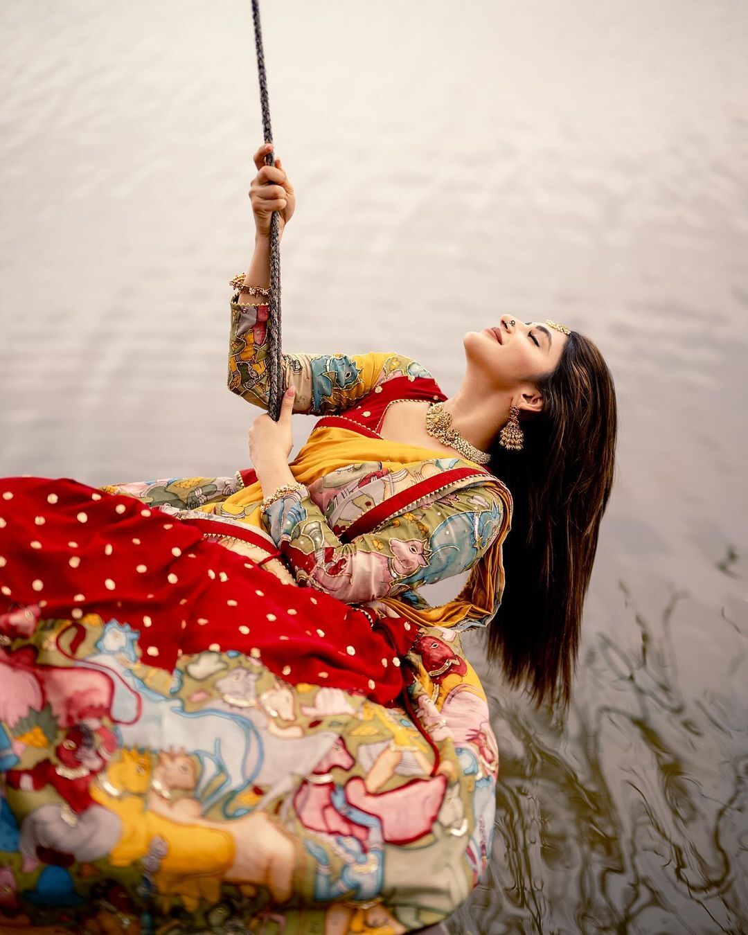Sreeleela Shines in a Desi Saree Look, Instagram Photoshoot Goes Viral
