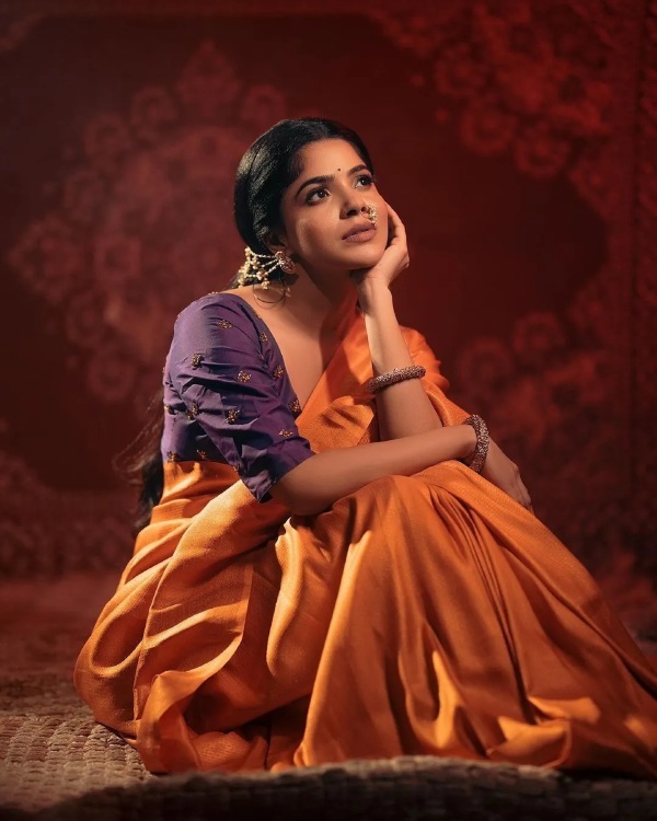Divya Bharathi| ದಕ್ಷಿಣ ಭಾರತದ ದಿವ್ಯಾ ಭಾರತಿ ಅಂದಕ್ಕೆ ಹುಡುಗ ನಿದ್ದೆಗೆ ಭಂಗ