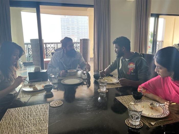 ಯಶ್ ಮನೆಯಲ್ಲಿ ಚಿಕ್ಕಣ್ಣ ಬ್ರೇಕ್‌ಫಾಸ್ಟ್ ಚಿತ್ರಗಳು 