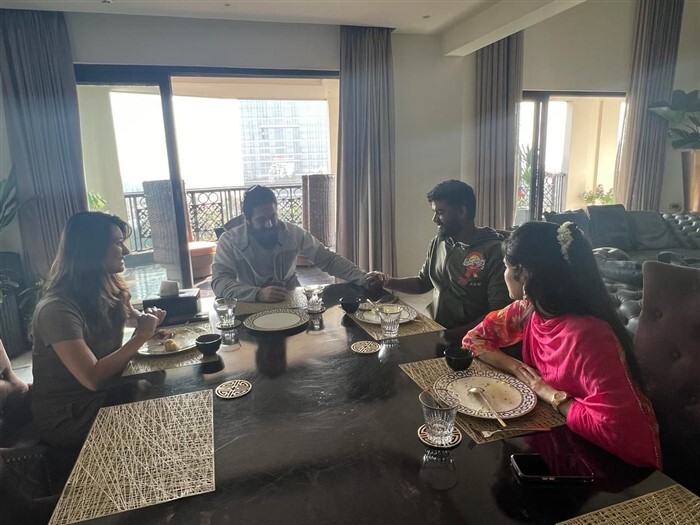 ಯಶ್ ಮನೆಯಲ್ಲಿ ಚಿಕ್ಕಣ್ಣ ಬ್ರೇಕ್‌ಫಾಸ್ಟ್ ಚಿತ್ರಗಳು 