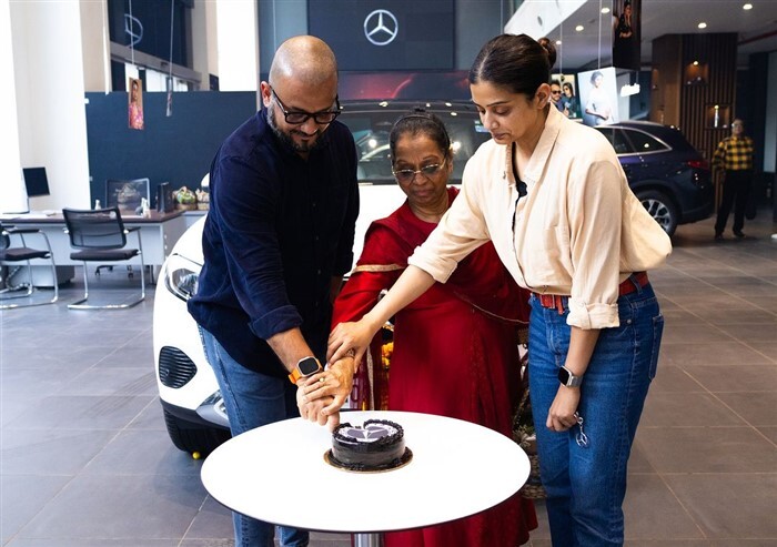 Actress Priyamani Buys new Mercedes-Benz GLC car, see photos