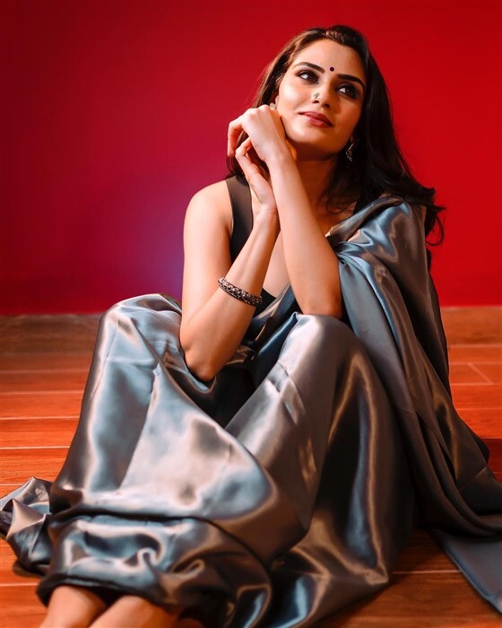  ಸೀರೆಯಲ್ಲಿ ಸಂಗೀತಾ ಭಟ್ ಬಿಂದಾಸ್ ಚಿತ್ರಗಳು 