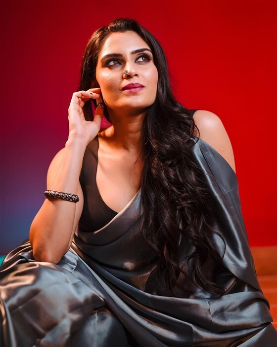  ಸೀರೆಯಲ್ಲಿ ಸಂಗೀತಾ ಭಟ್ ಬಿಂದಾಸ್ ಚಿತ್ರಗಳು 