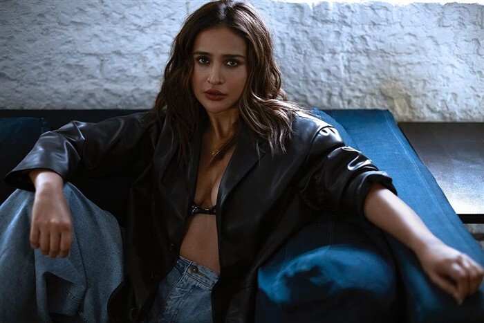 Bollywood Actress Aisha Sharma Sheer Black Top Photos went Viral