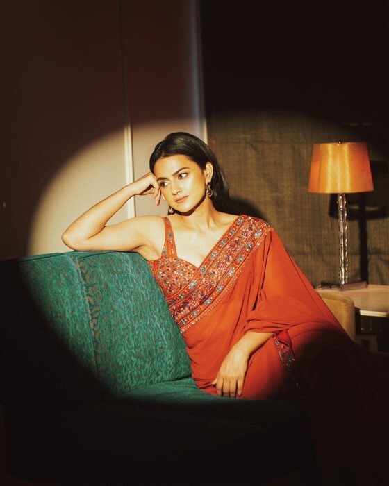South actress Shraddha Srinath Photos