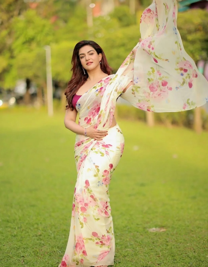 Malayalam actress Honey Rose Photos