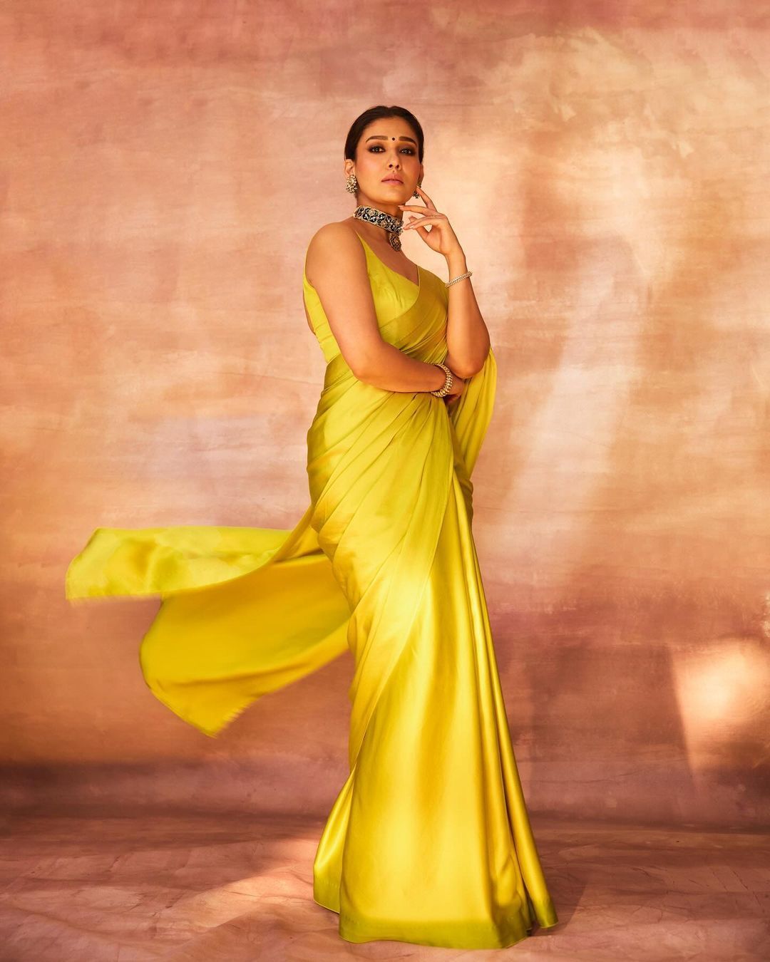 Nayanthara Stunning Pics