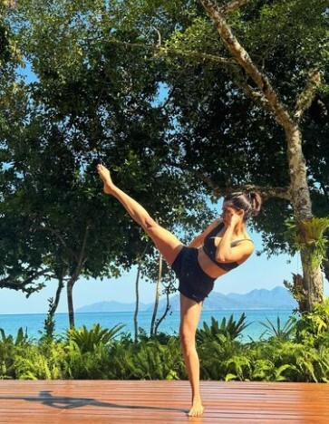 Samantha Ruth Prabhu Stuns in brown Bikini on malaysia Vacation