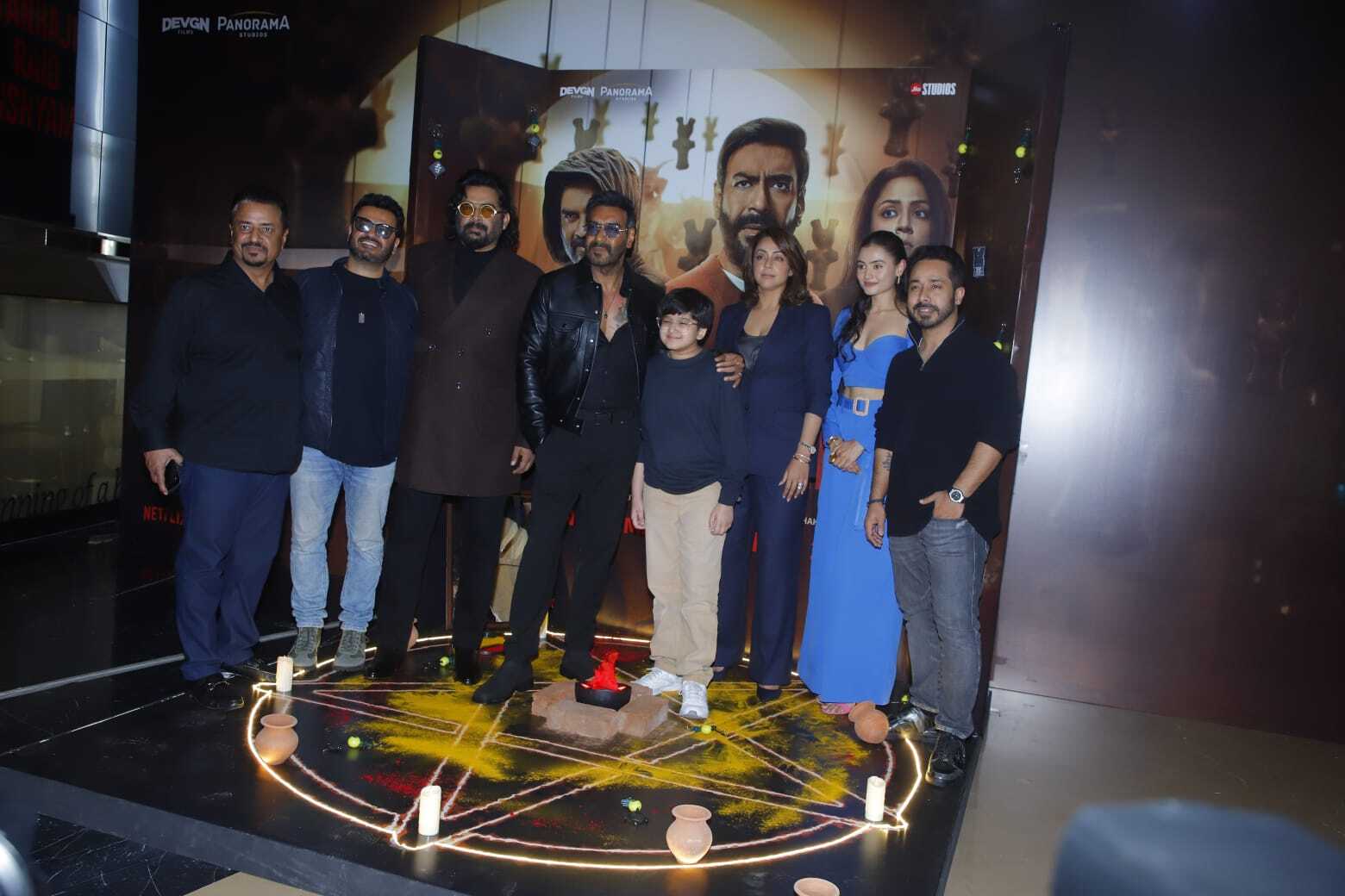 Ajay Devgn, R Madhvan, Jyotika and Other cast & crew members of Shaitaan at the trailer launch event