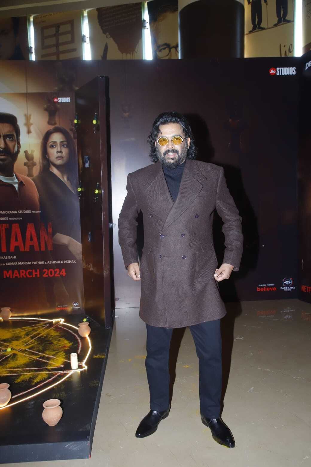 R Madhavan was also seen  in a stylish overcoat outfit.