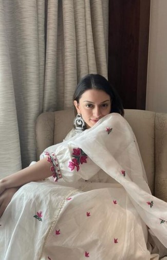 Actor Rana Daggubati liked Hansika Motwani latest Photoshoot